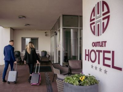 Outlet Hotel**** és étterem (Polgár)