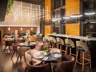Axis Café & Lounge (Crowne Plaza****) - hungarian, international food