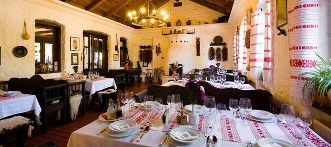 Tenkes Restaurant (Csarnóta, close to Villány) 1