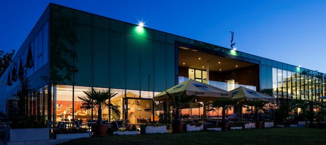 BL YachtClub Restaurant (Balatonlelle) 7