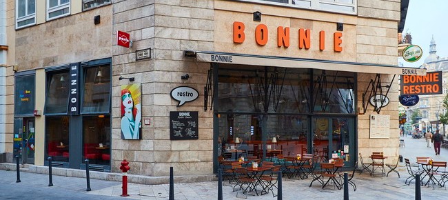 Restaurant Bonnie Restro Comics 5