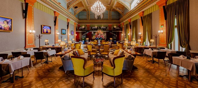 The Great Hall Restaurant & Bar (Mystery Hotel)