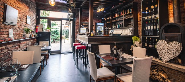 Restaurant Fakapu Cellar Bistro & Pension (Tokaj) 7