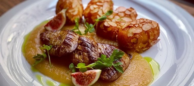 DiVin Porcello Restaurant 6
