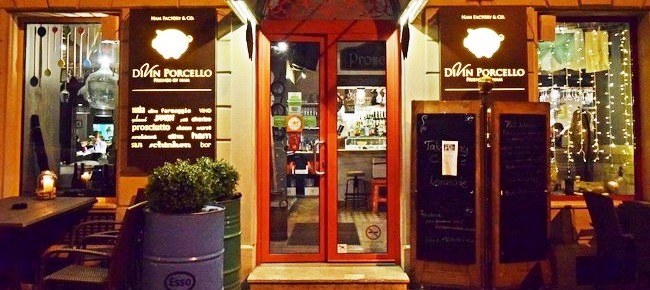 DiVin Porcello Restaurant 9