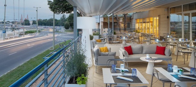 Novo Square Restaurant - Novotel Hotel (Szeged) 9