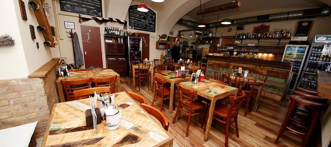 Restaurant Blöff Bistro (Pécs)