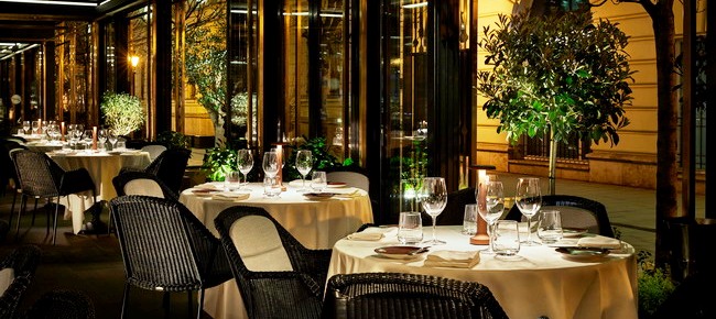 Restaurant Spago Budapest by Wolfgang Puck 9