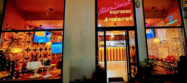 Ultraibolya Espresso & Restaurant 1
