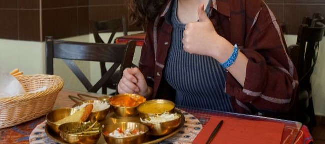 Restaurant Tandoori hummus plate – Indian & Middle Eastern Cuisine (halal) 1