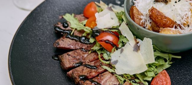 Restaurant La Bocca by Vintage Garden 3