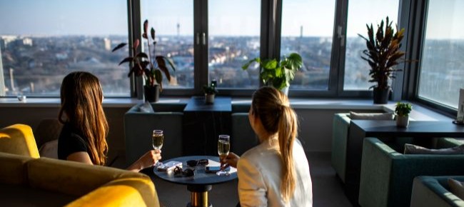 Exploré Restaurant & Sky Bar 1