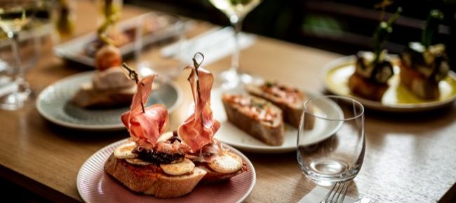 Pintxo tapas bar 3