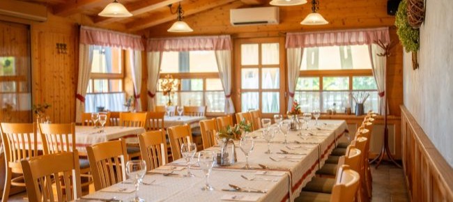 Kakukk Vendéglő-Panzió (Bánd) 1