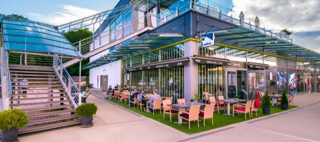 Pearl Harbor Étterem és Bowling 8