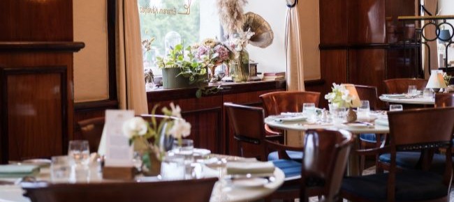 Gundel Cafe Patisserie Restaurant 1