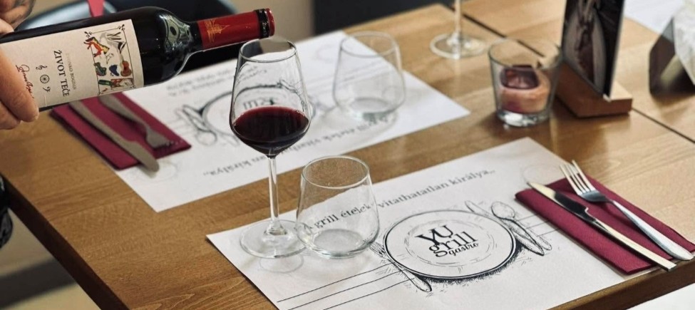 Yu-Grill Budapest Gastro Bar 7