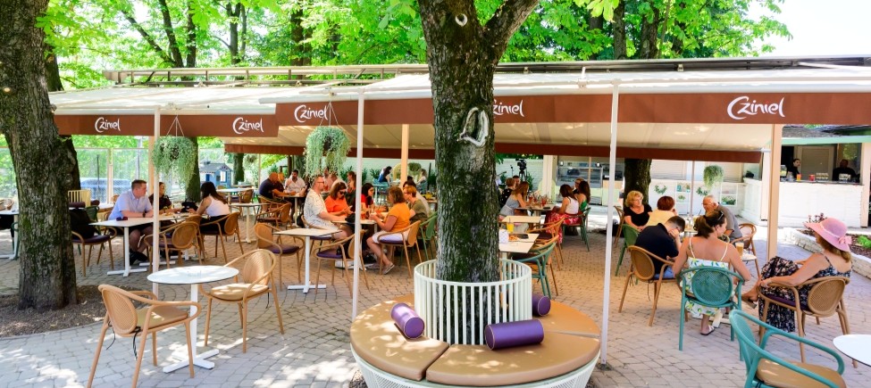 Cziniel Cukrászda és Kávéház (Budakeszi) 8