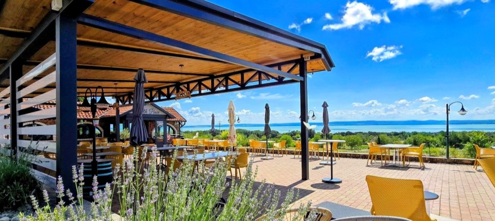 Restaurant Tóth Pince-Borterasz (Révfülöp)